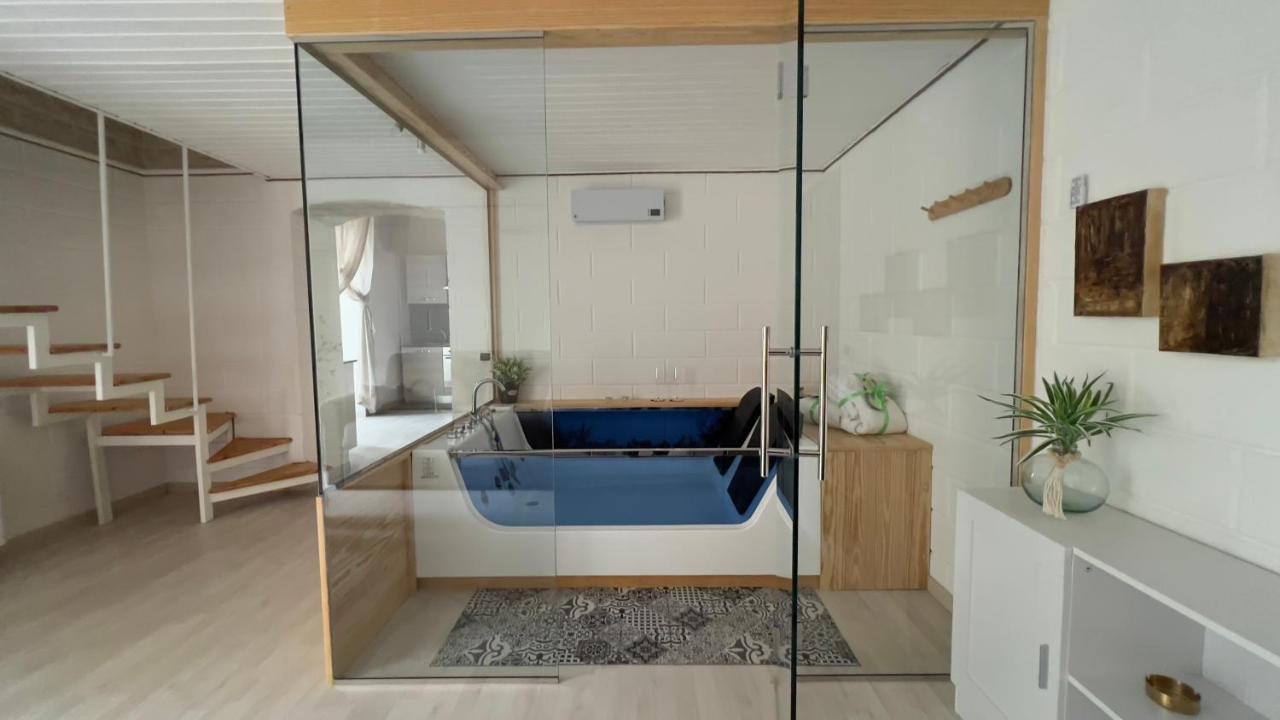 Gilu' Bed and Breakfast Adelfia Exteriör bild