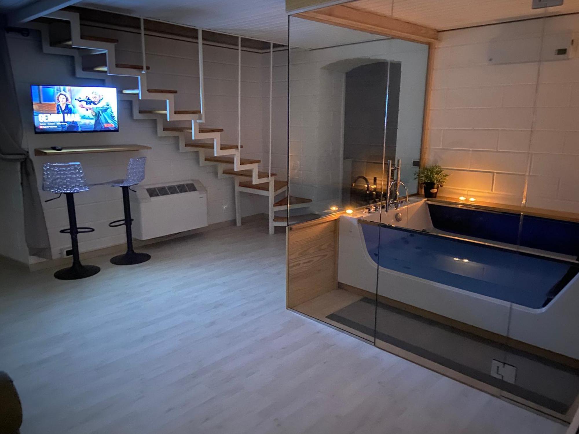 Gilu' Bed and Breakfast Adelfia Exteriör bild